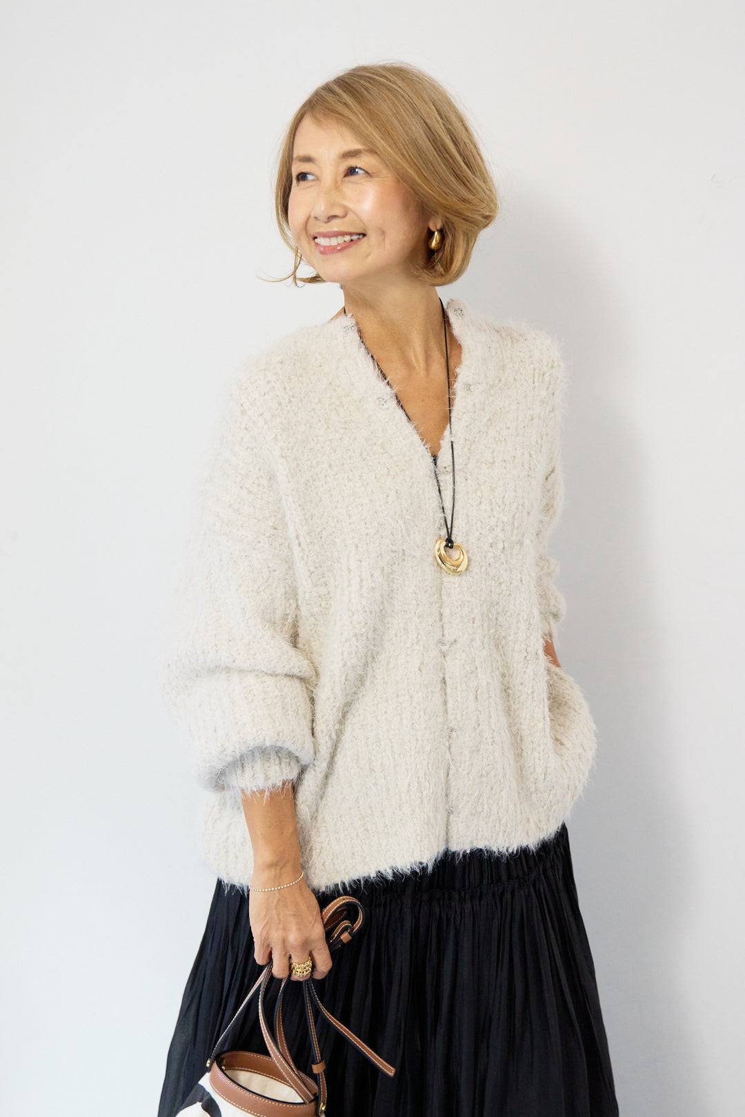 クルーネックシャギーカーディガン