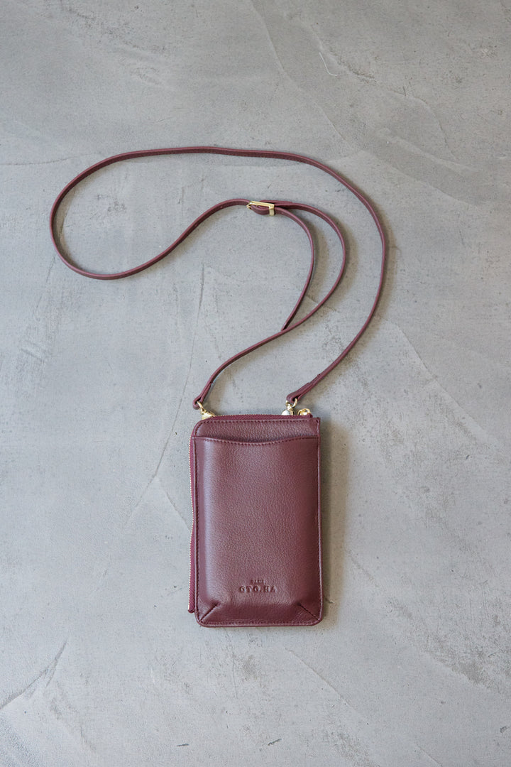 100% cowhide hands-free bag chainstrap collaboration with Reiko Abe 