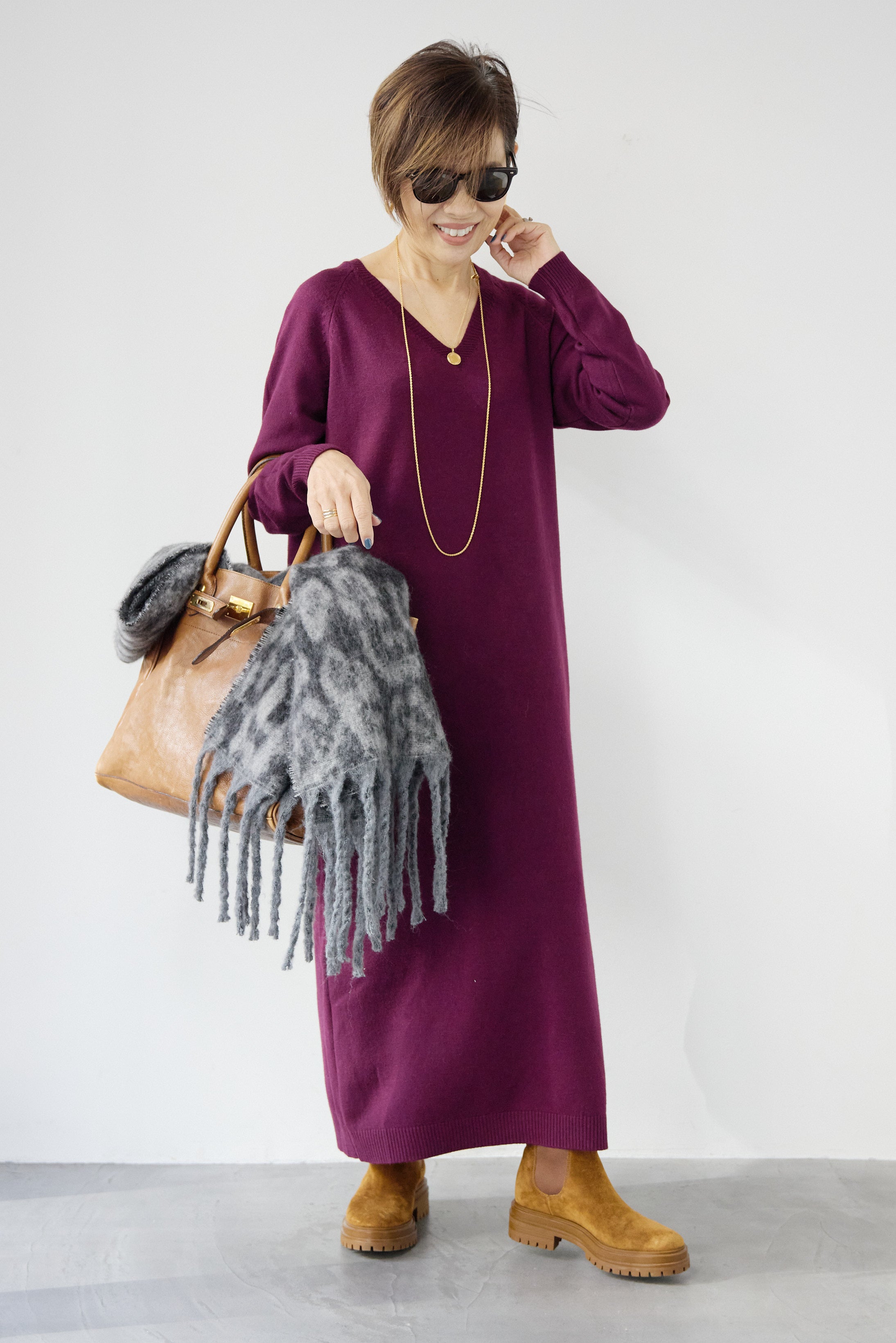 Vネック ロングニットワンピース – plusotoha