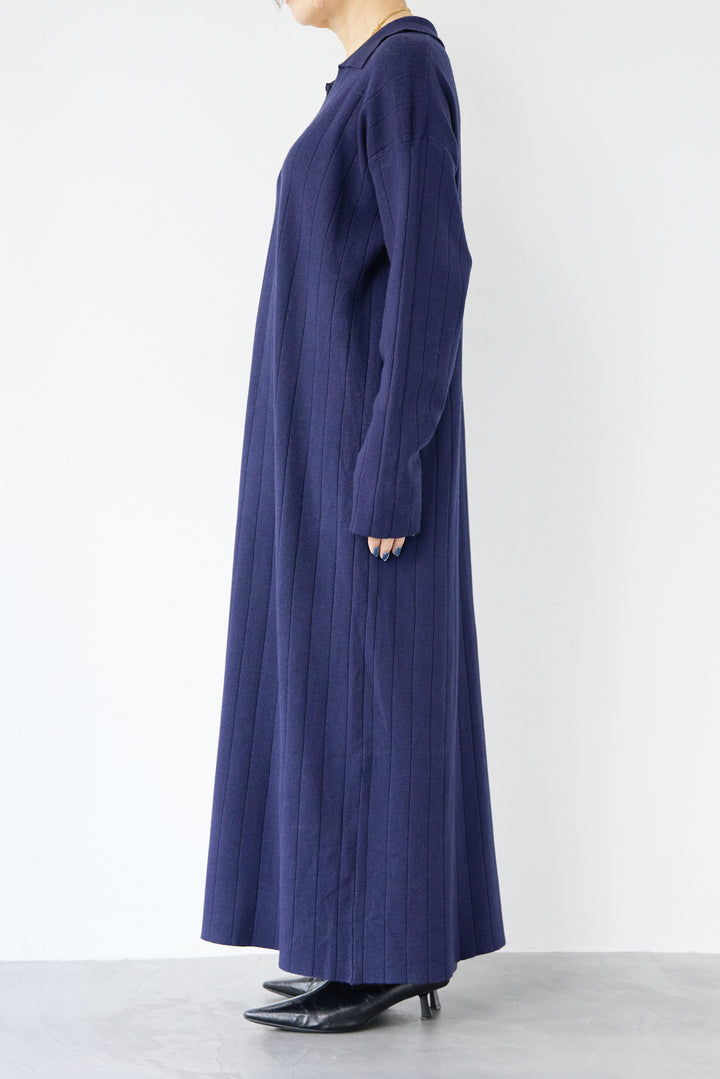 襟付きニットワンピース