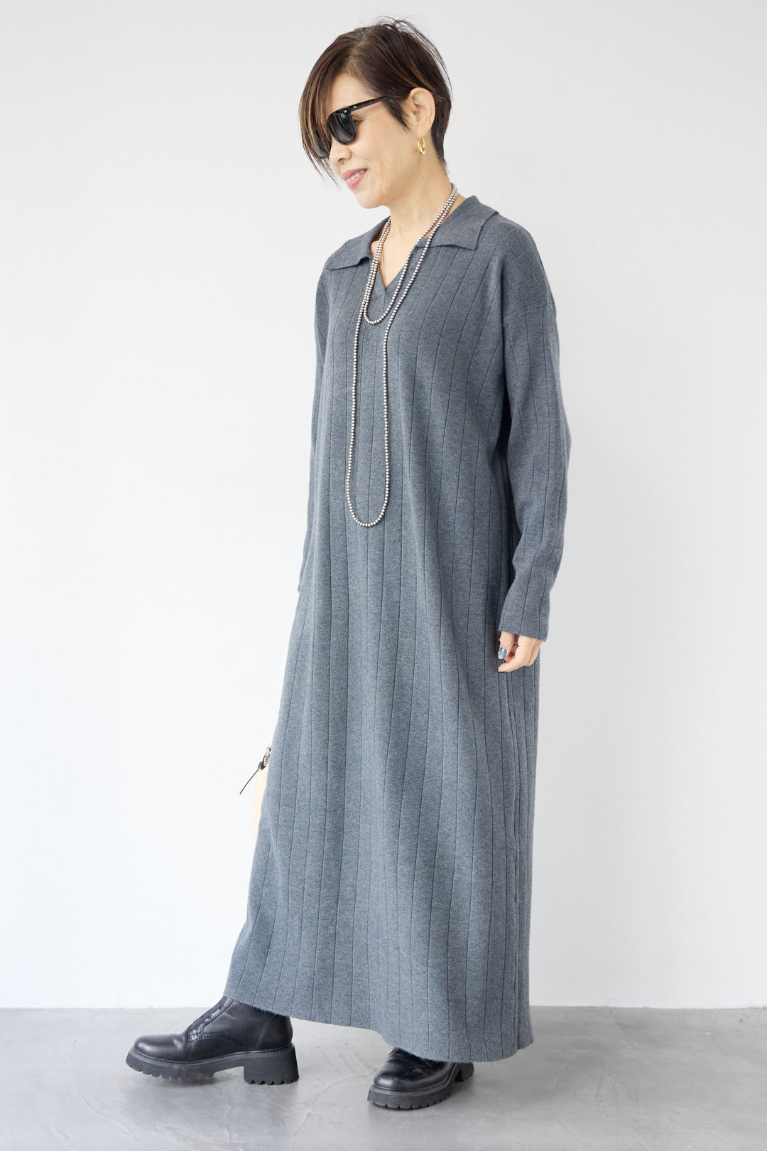 襟付きニットワンピース