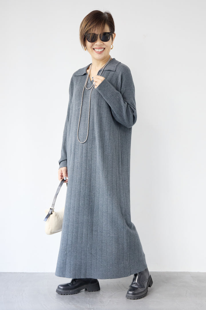 襟付きニットワンピース
