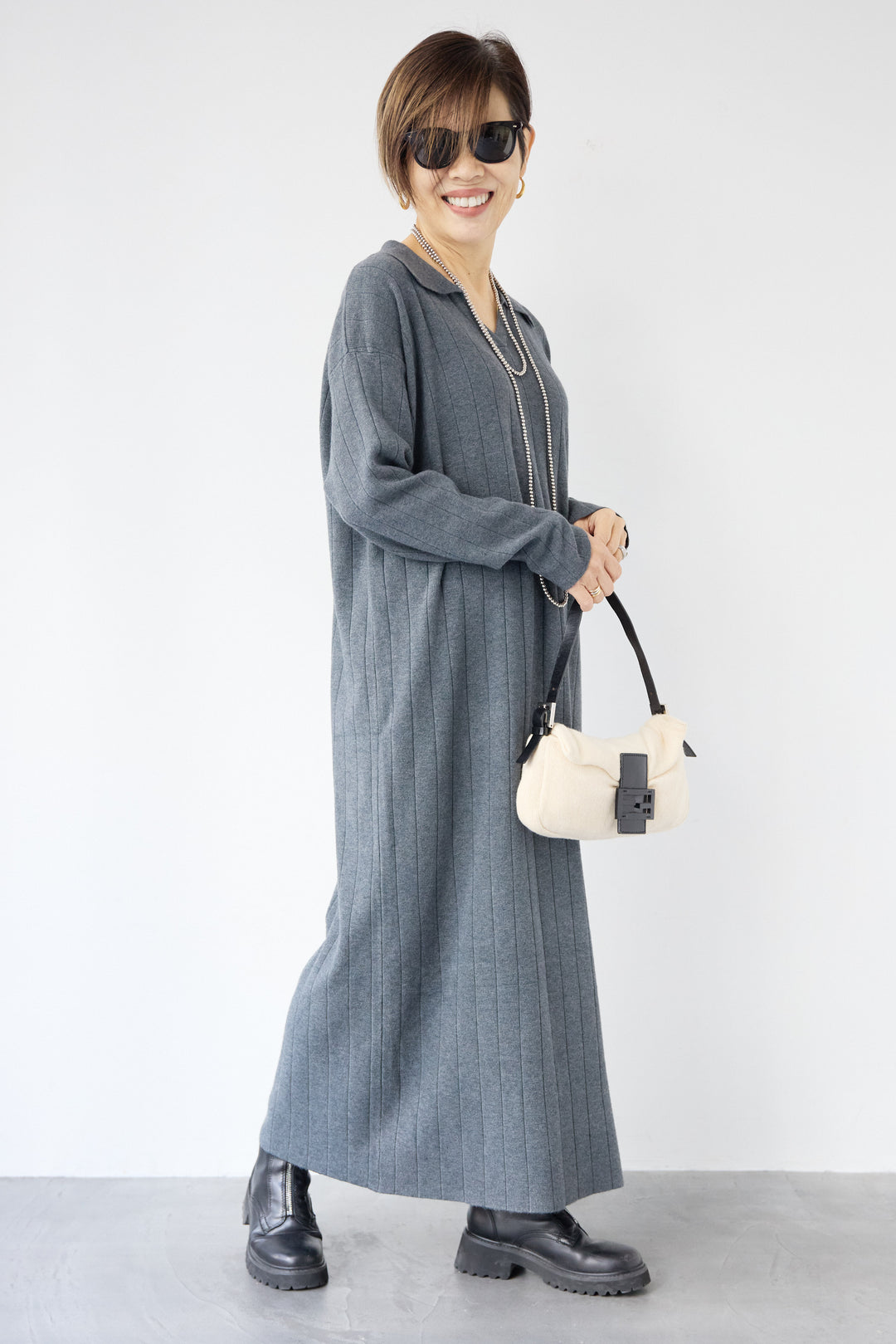 襟付きニットワンピース