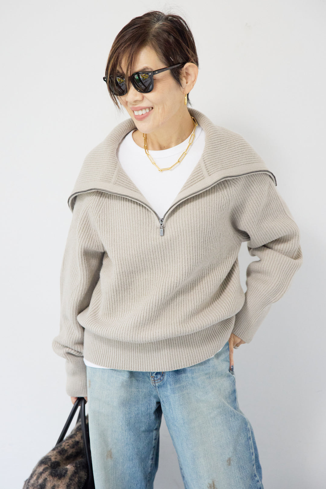 ビックカラーハーフジップニット