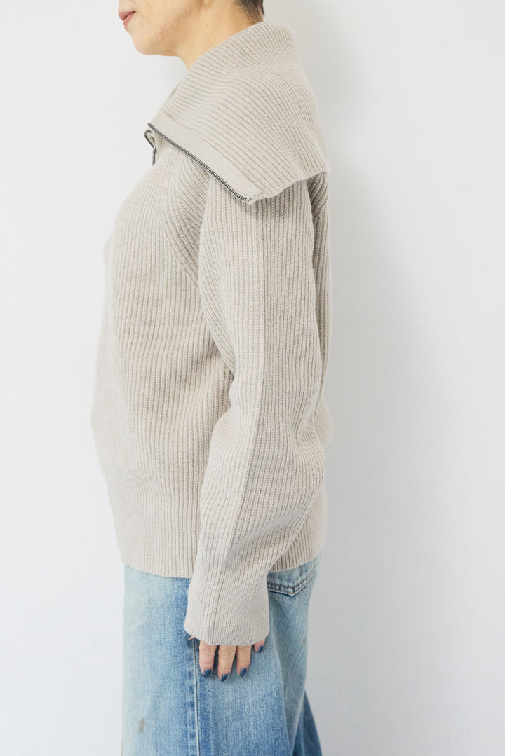 ビックカラーハーフジップニット