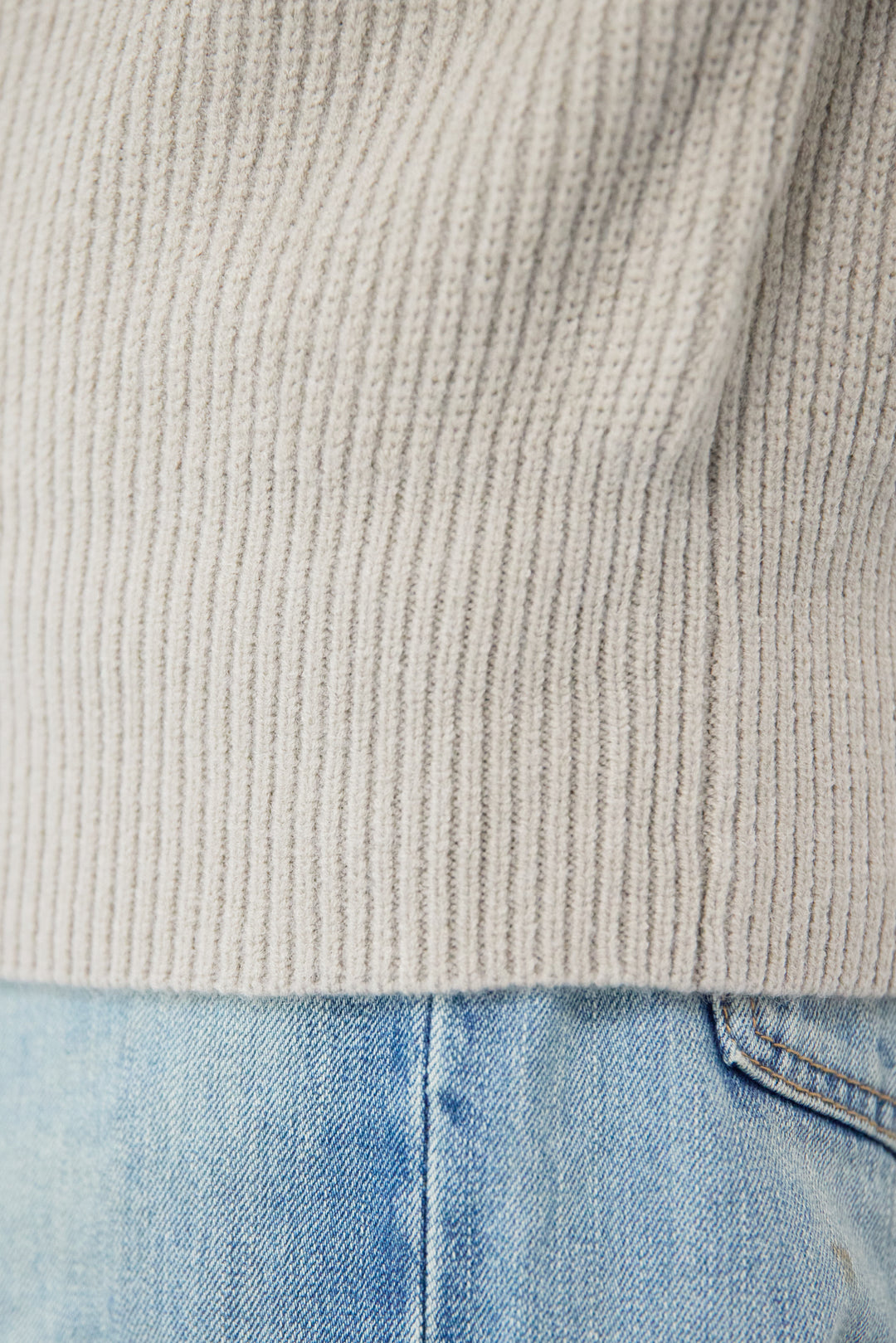 ビックカラーハーフジップニット