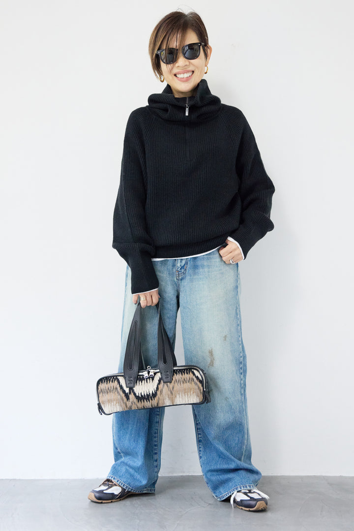 ビックカラーハーフジップニット