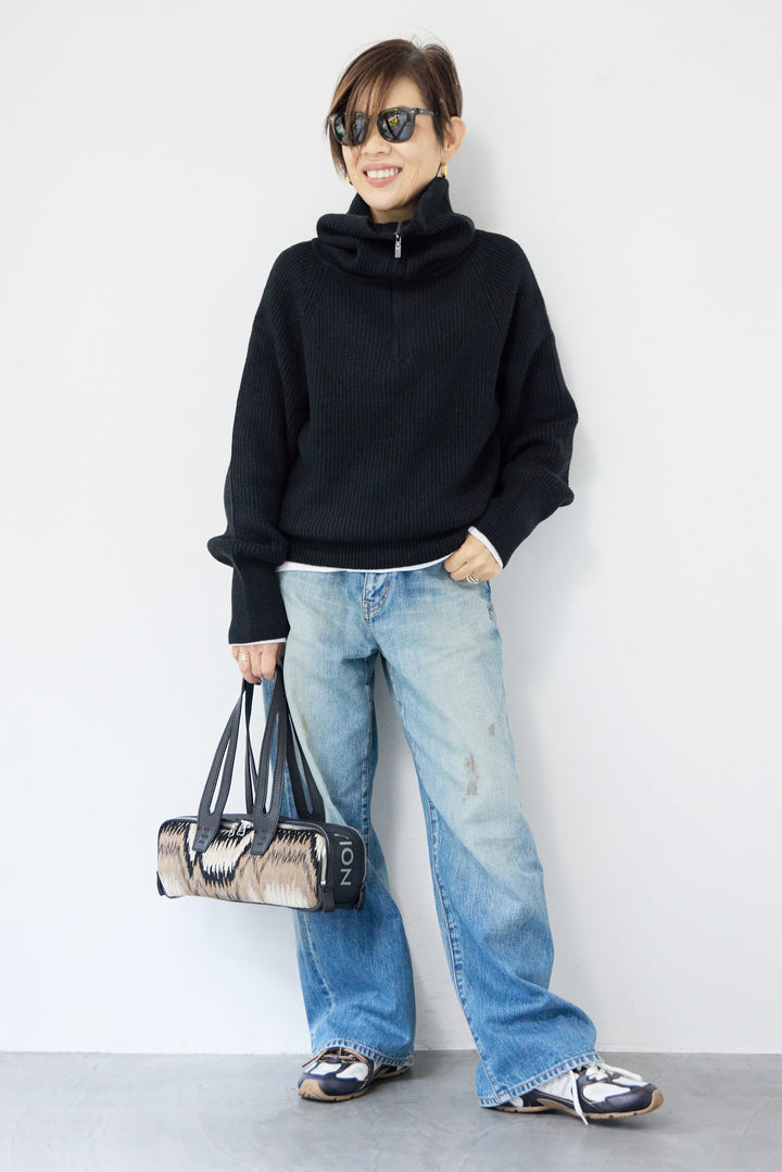 ビックカラーハーフジップニット