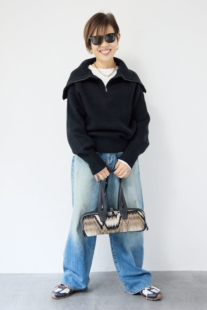 ビックカラーハーフジップニット