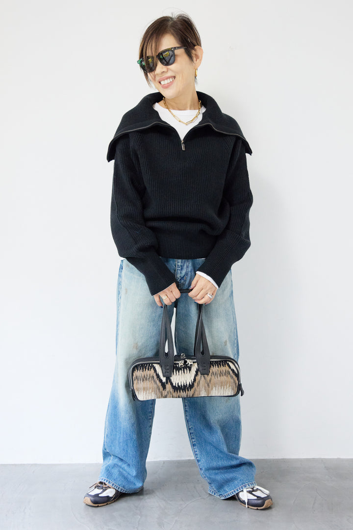 ビックカラーハーフジップニット