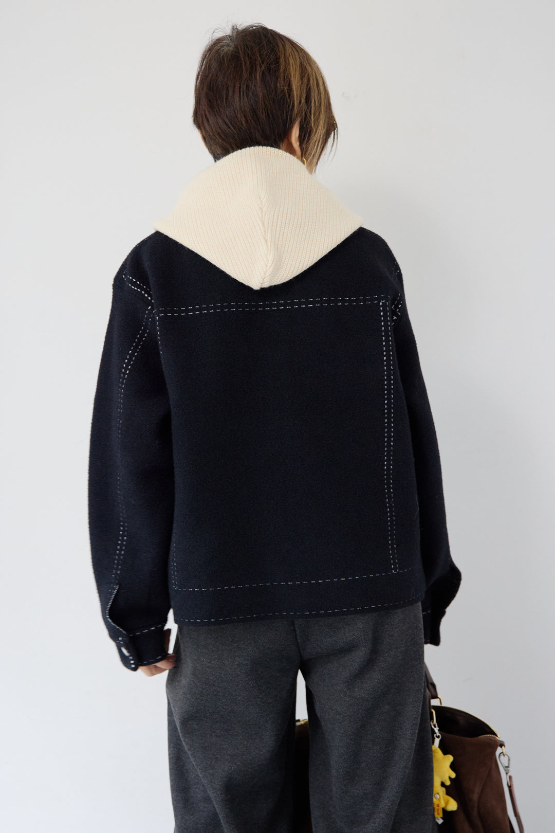 ステッチデザインメルトンジャケット