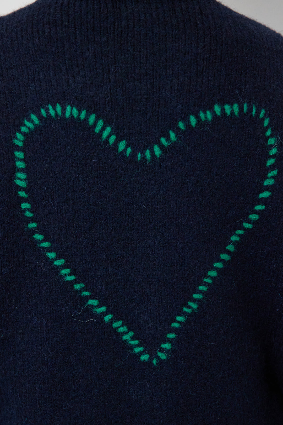 【アルパカ・ウール混】ハートデザインバイカラーカーディガン