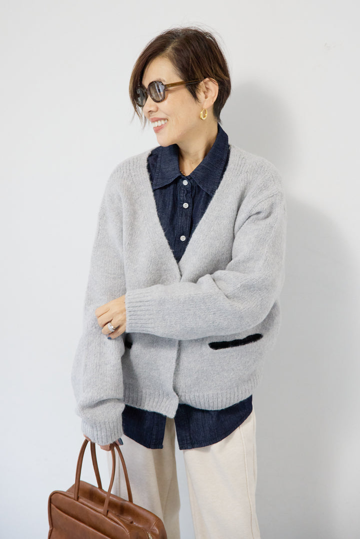 【アルパカ・ウール混】ハートデザインバイカラーカーディガン