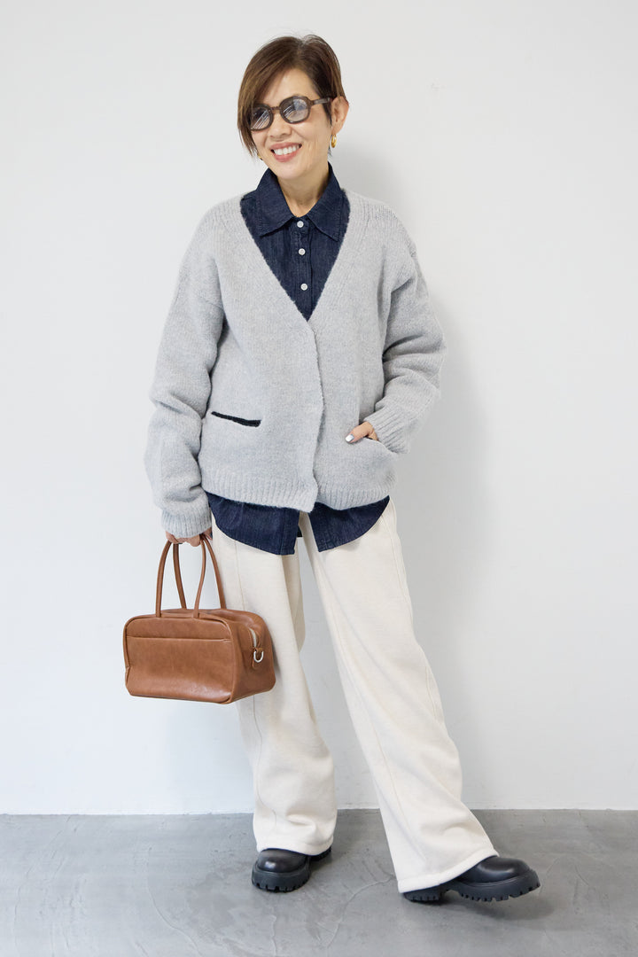 【アルパカ・ウール混】ハートデザインバイカラーカーディガン