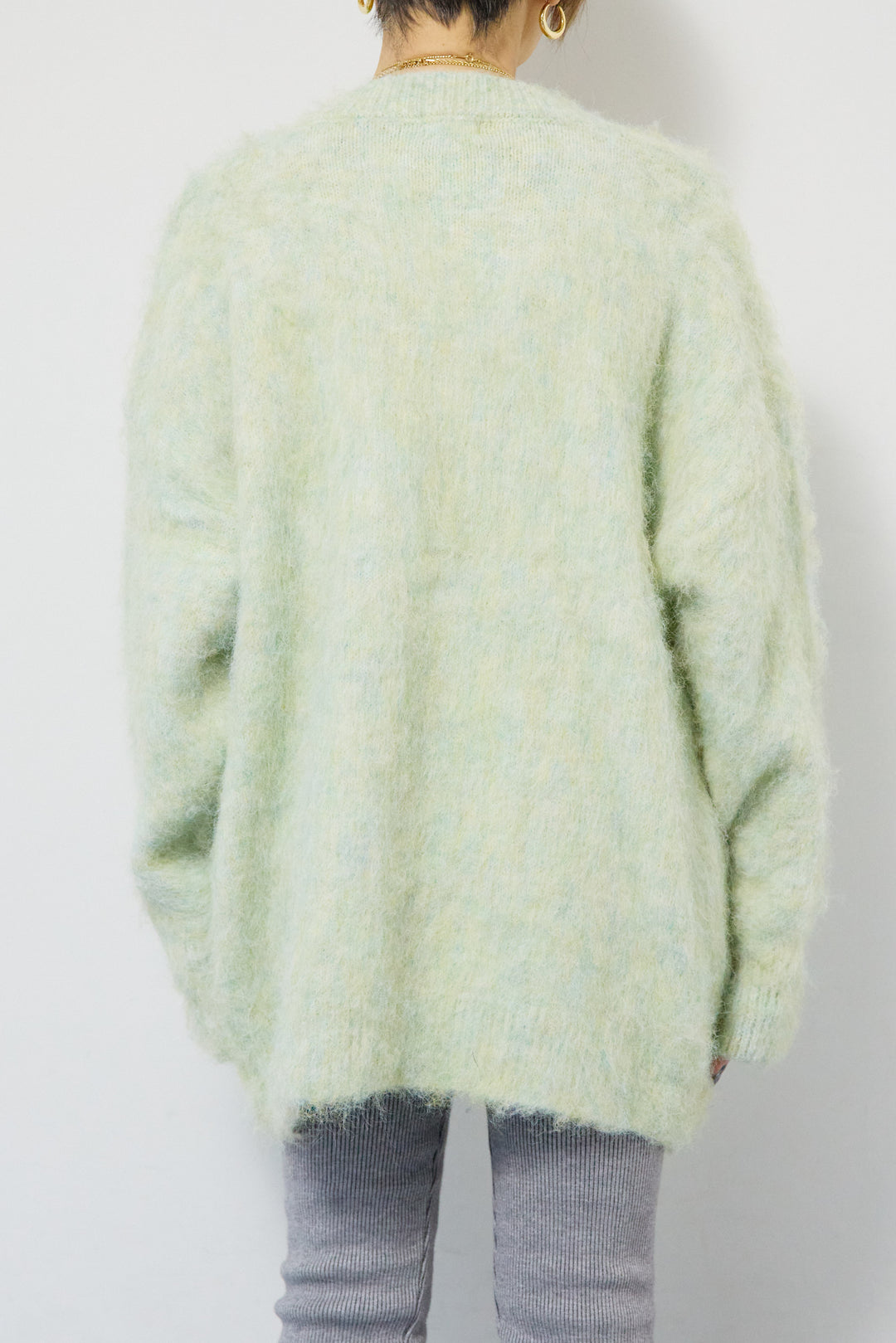 起毛シャギーVネックニット