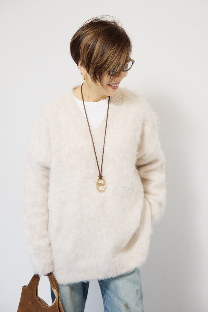 起毛シャギーVネックニット