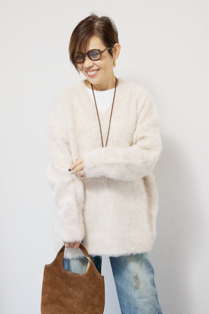 起毛シャギーVネックニット