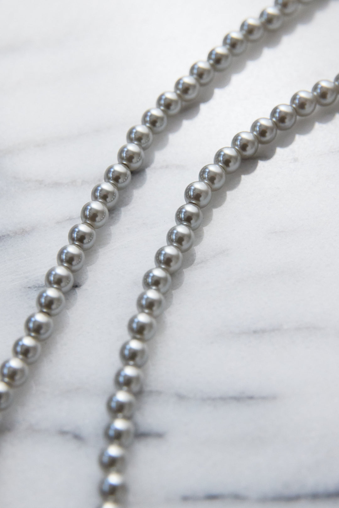 ロングパールネックレス