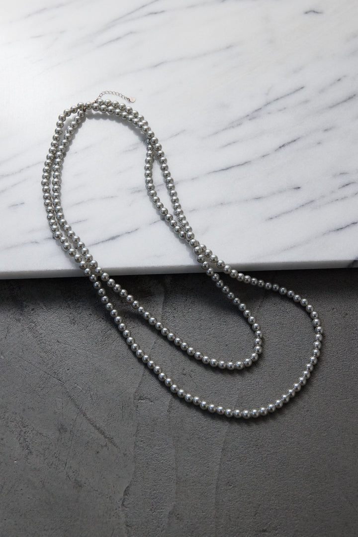 ロングパールネックレス