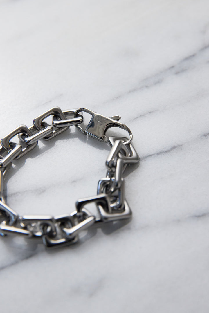 スクエアチェーンブレスレット
