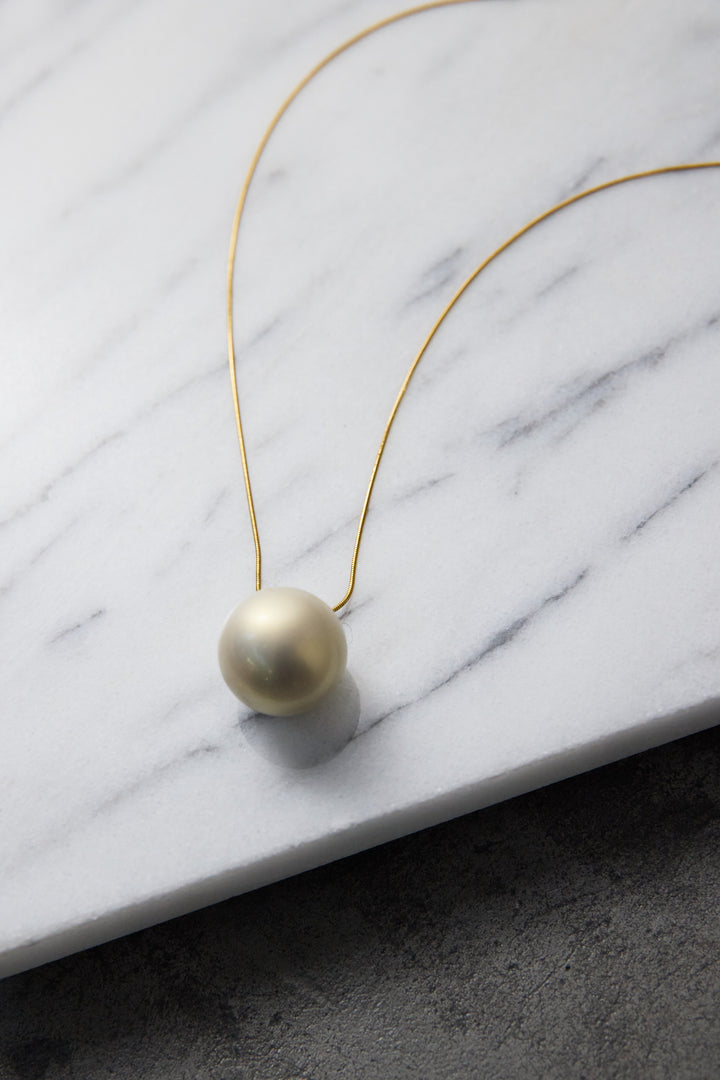 ビックパールネックレス