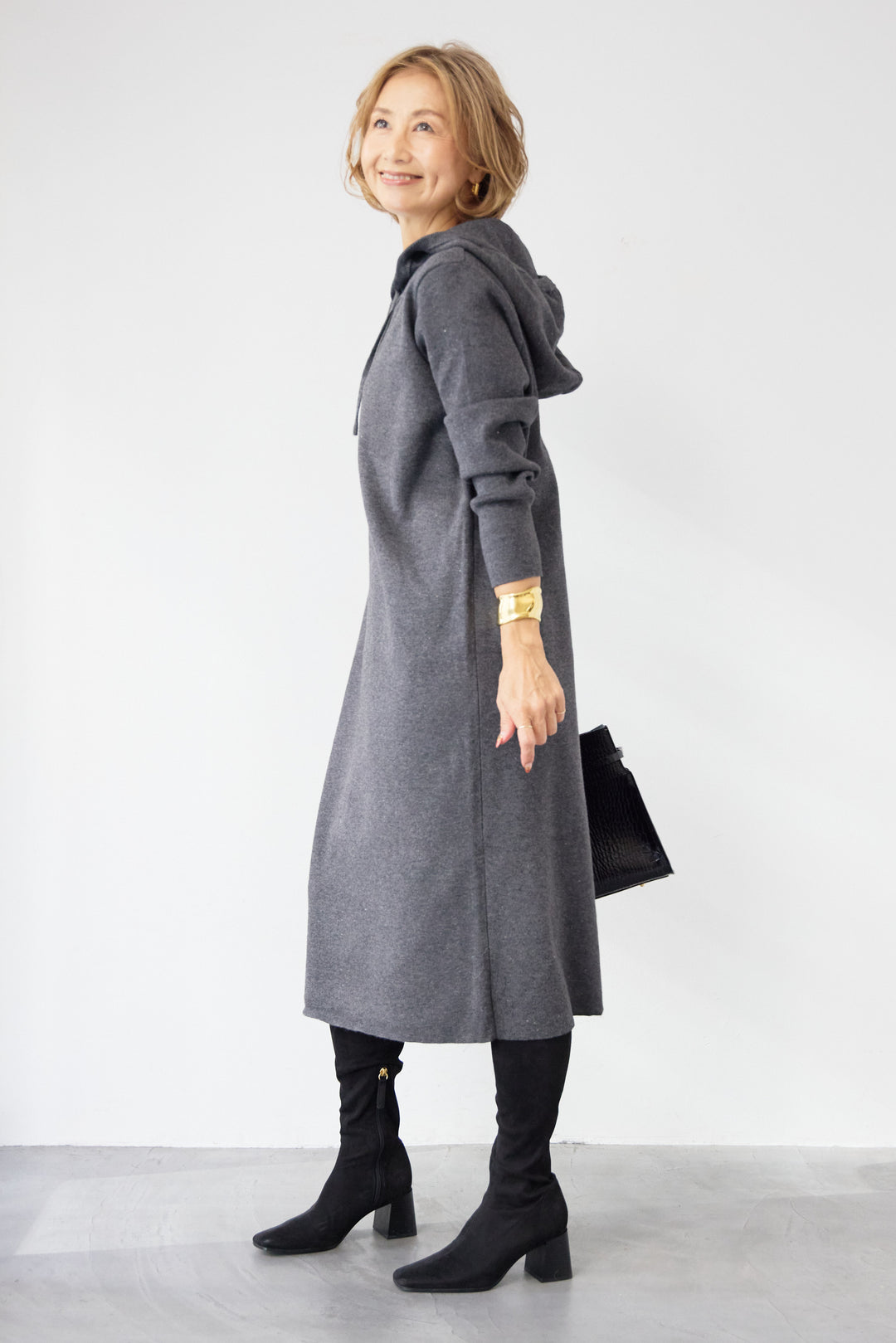 ロングレングス フーディニットワンピース