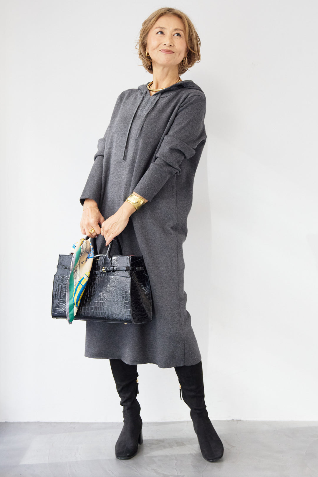 ロングレングス フーディニットワンピース