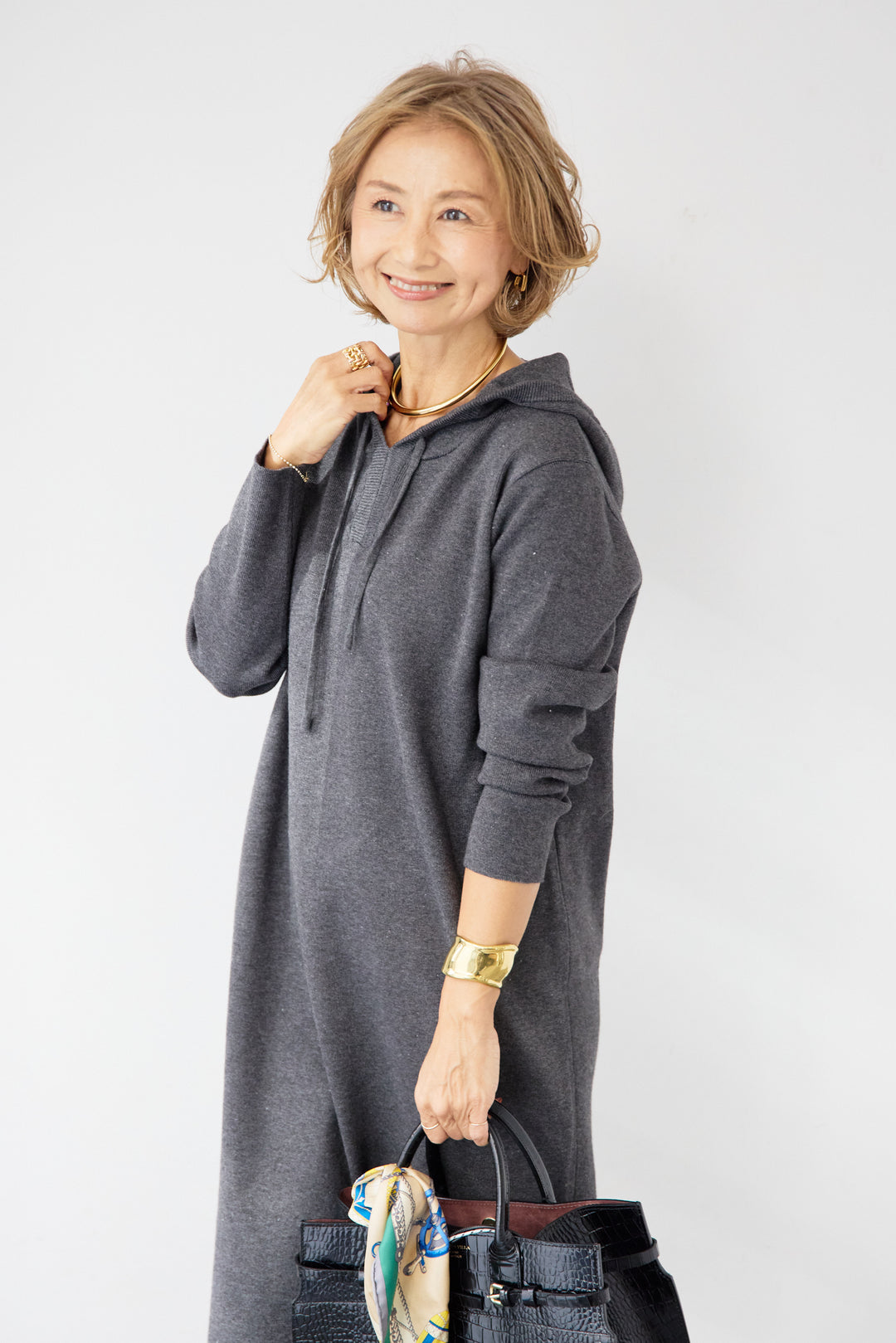 ロングレングス フーディニットワンピース