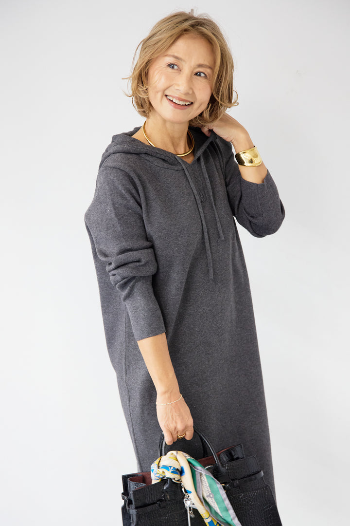 ロングレングス フーディニットワンピース