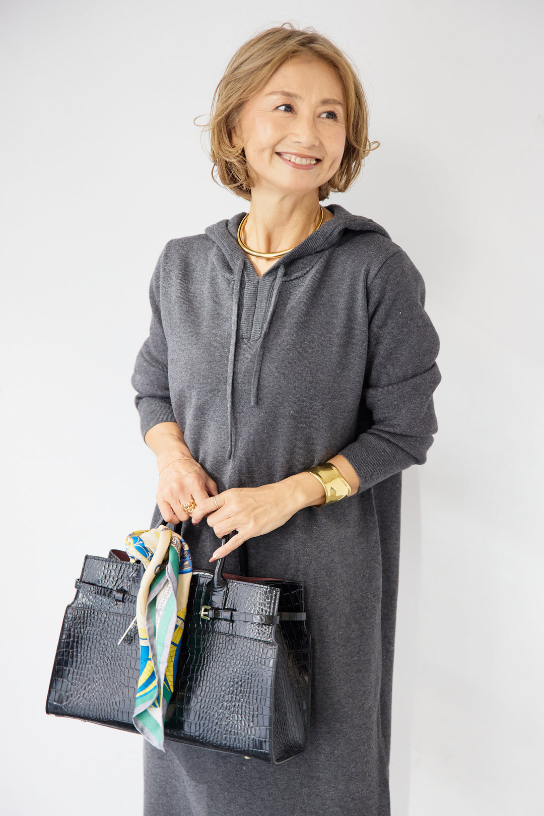 ロングレングス フーディニットワンピース