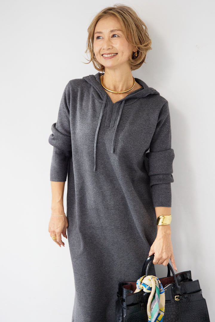 ロングレングス フーディニットワンピース