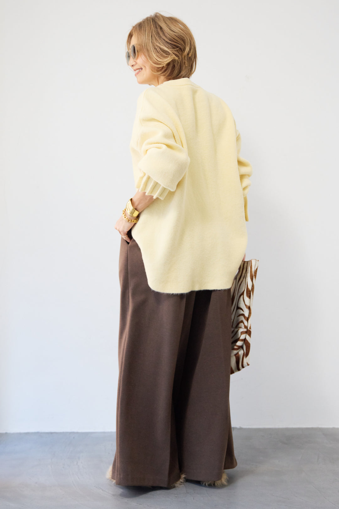 袖タックニット