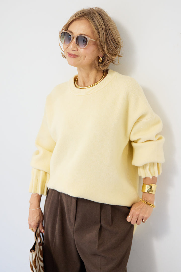 袖タックニット