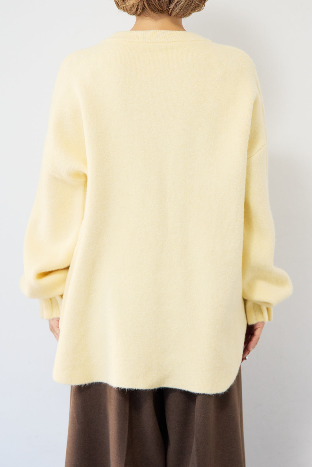 袖タックニット