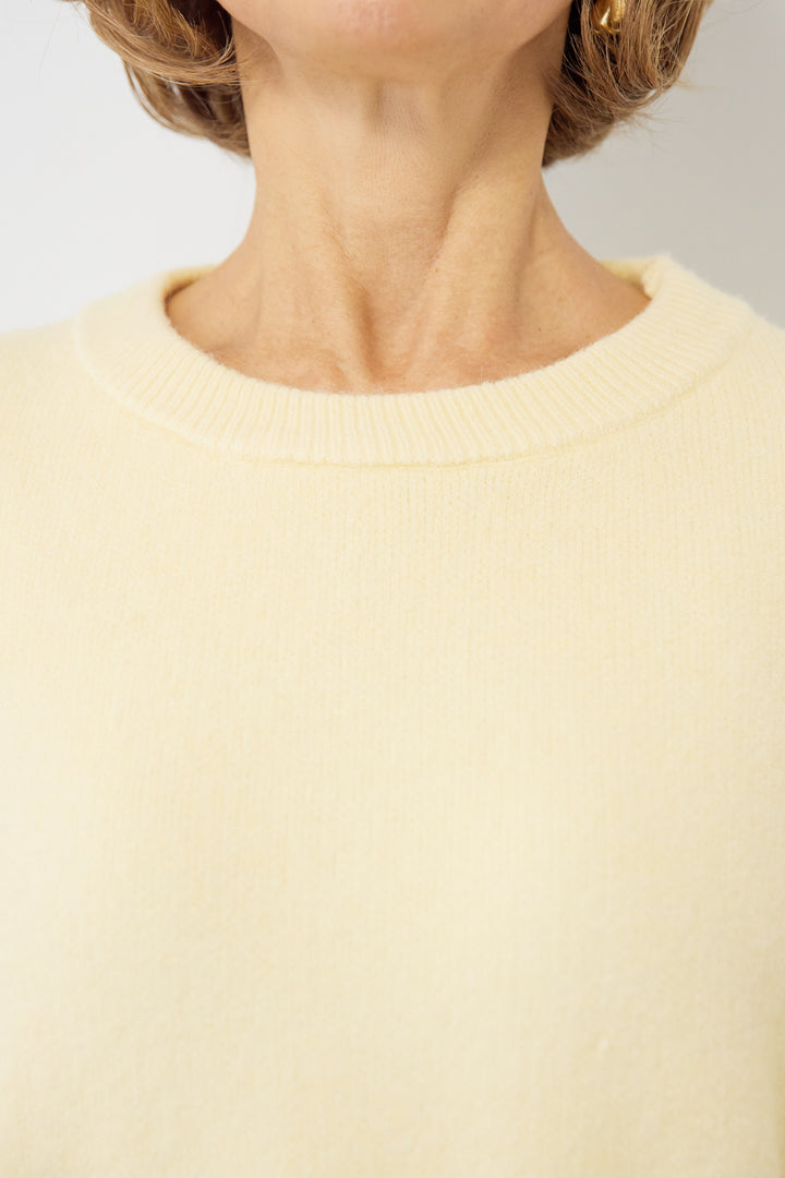 袖タックニット