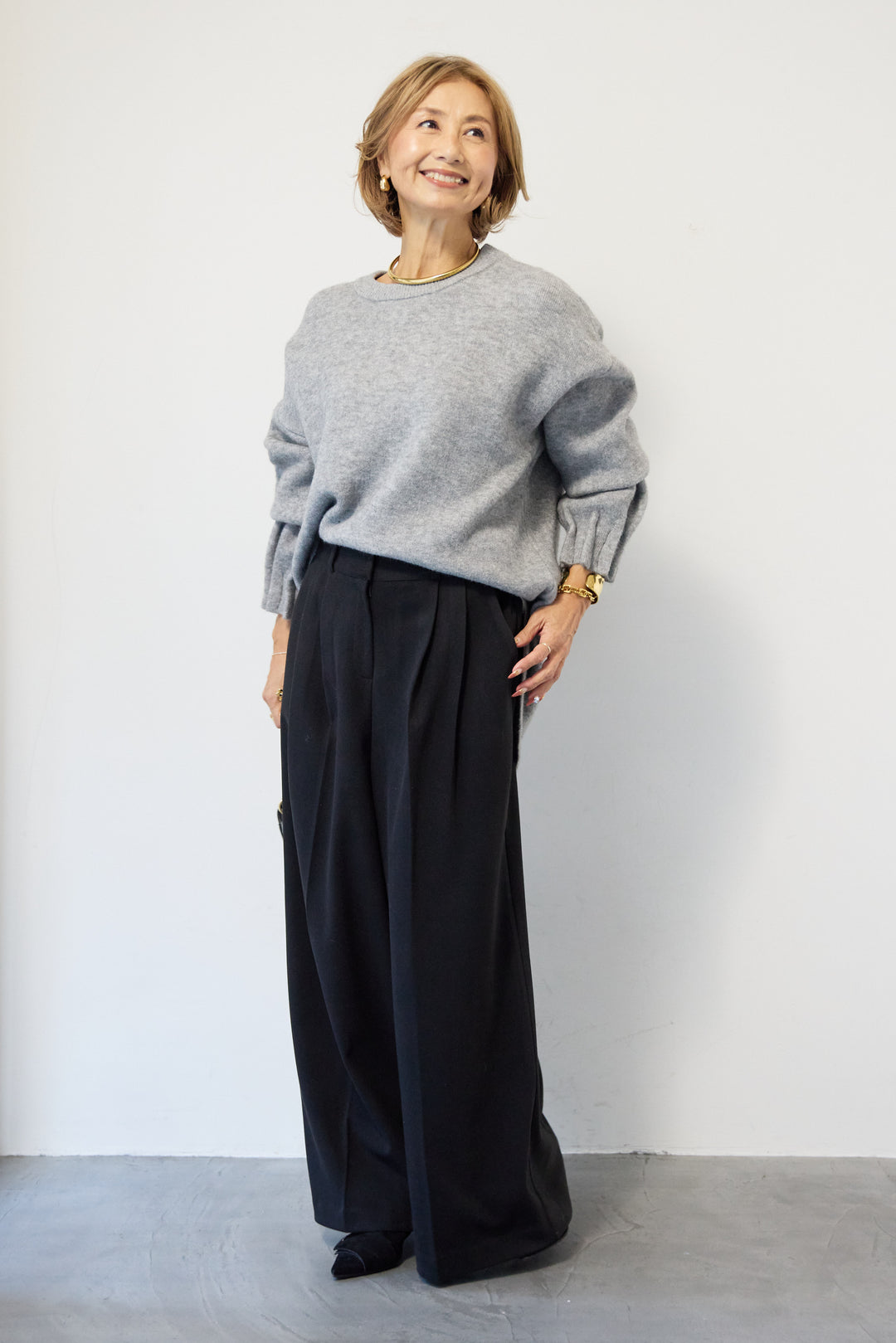 袖タックニット