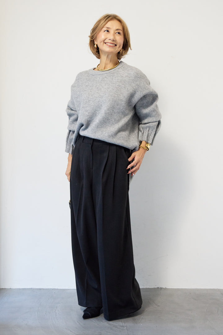 袖タックニット