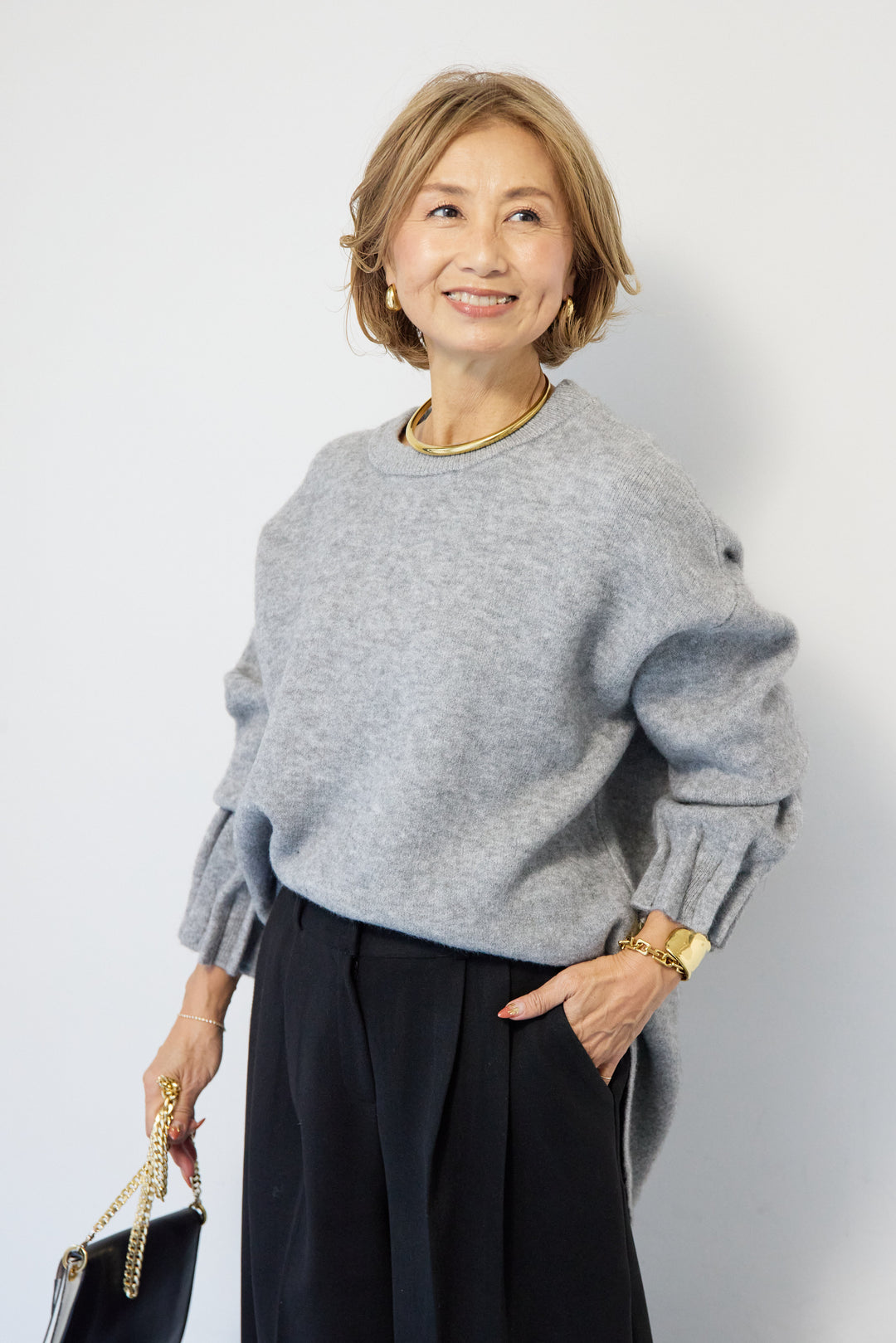 袖タックニット