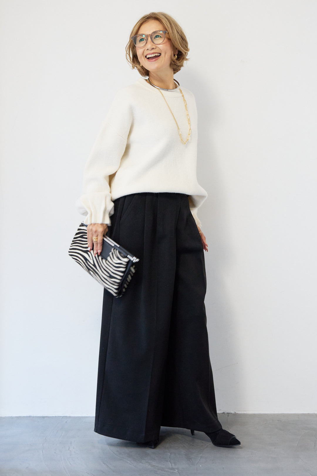 袖タックニット