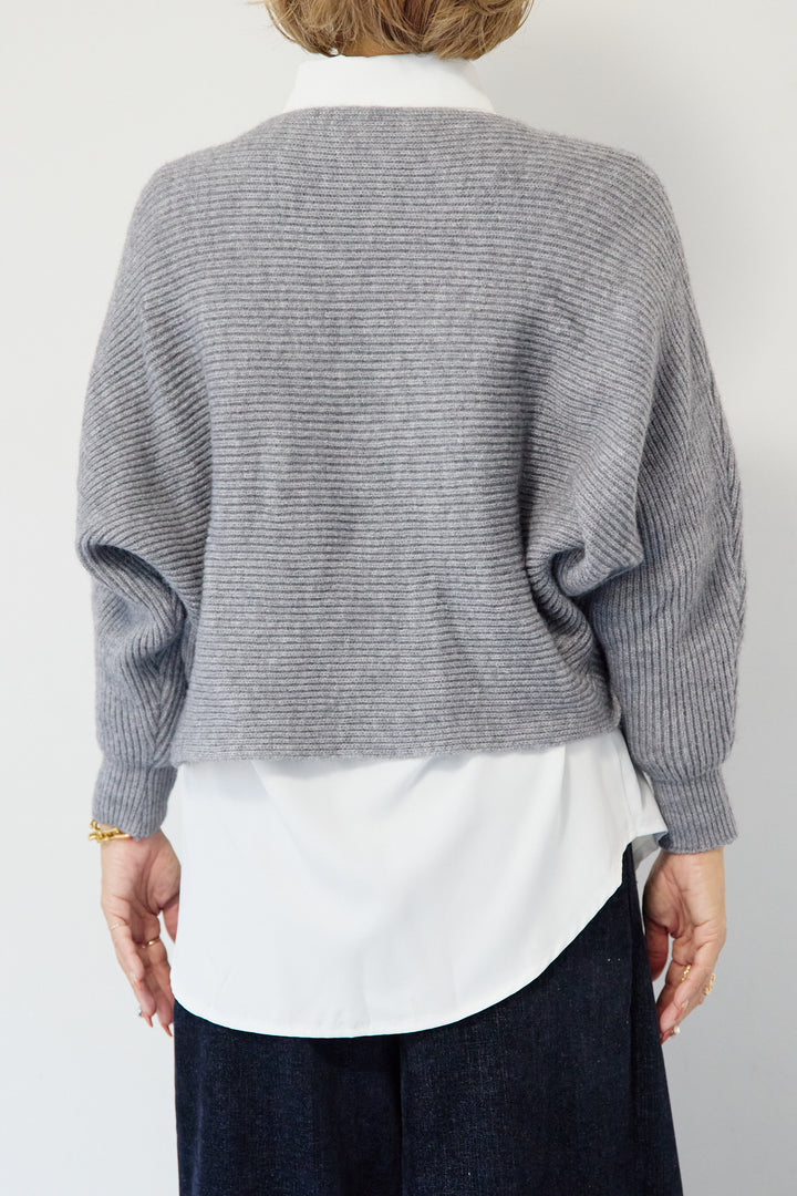 ツイストデザインニット+シャツアンサンブル