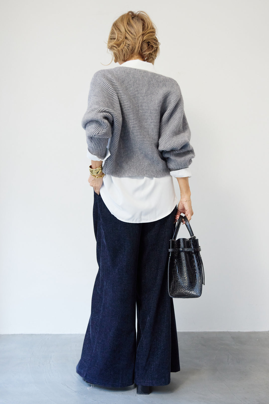 ツイストデザインニット+シャツアンサンブル