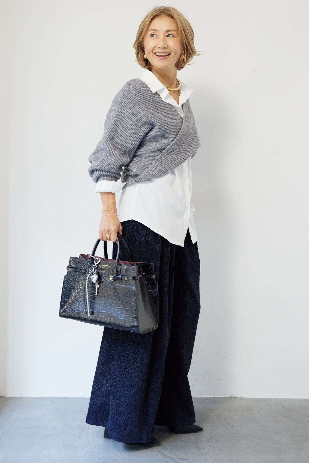 ツイストデザインニット+シャツアンサンブル