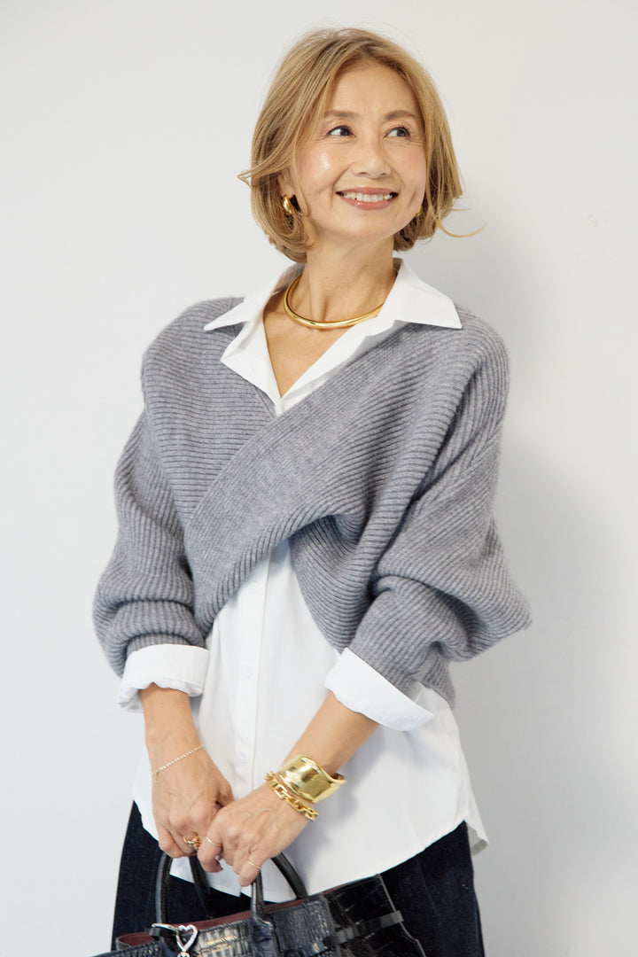 ツイストデザインニット+シャツアンサンブル