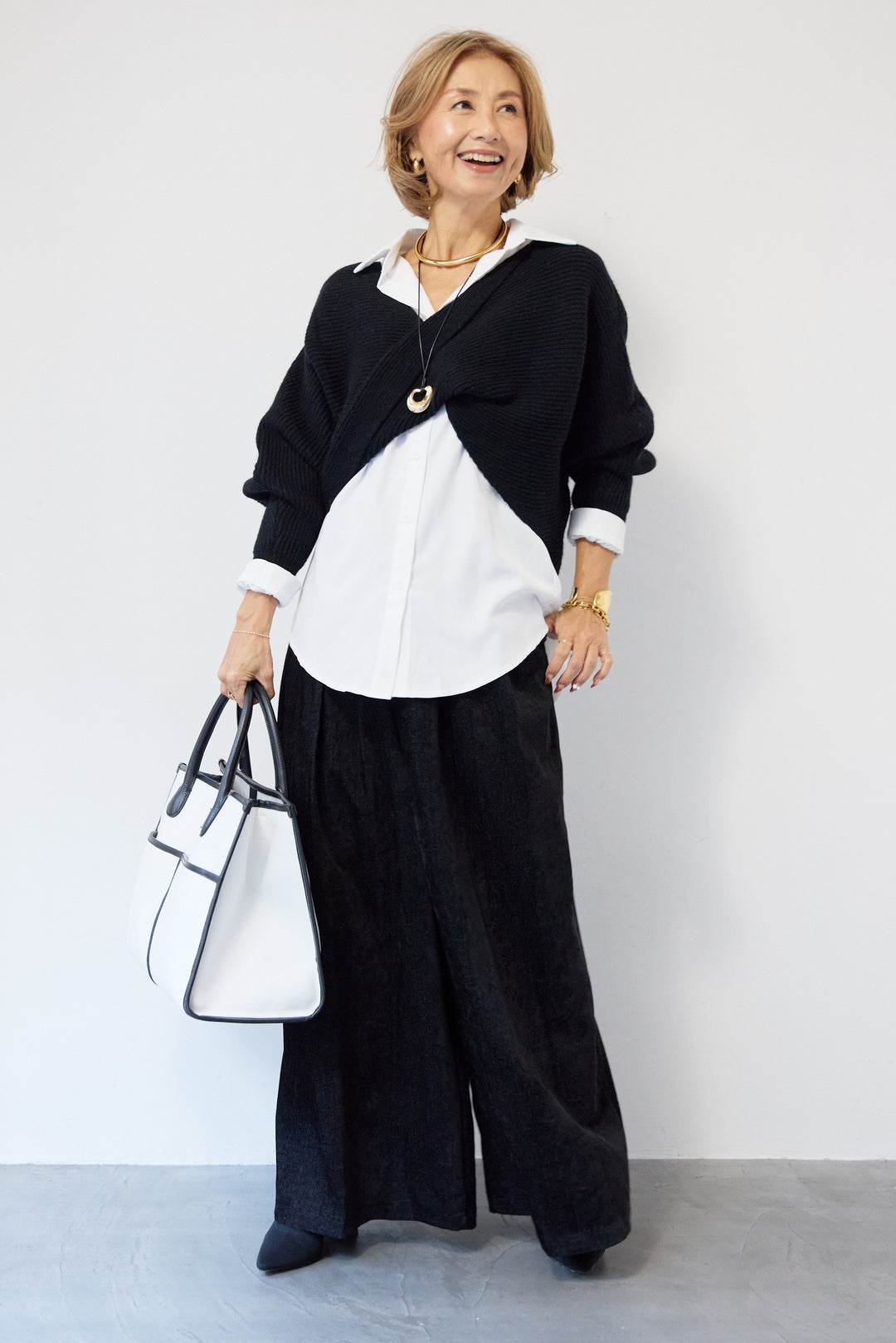 ツイストデザインニット+シャツアンサンブル