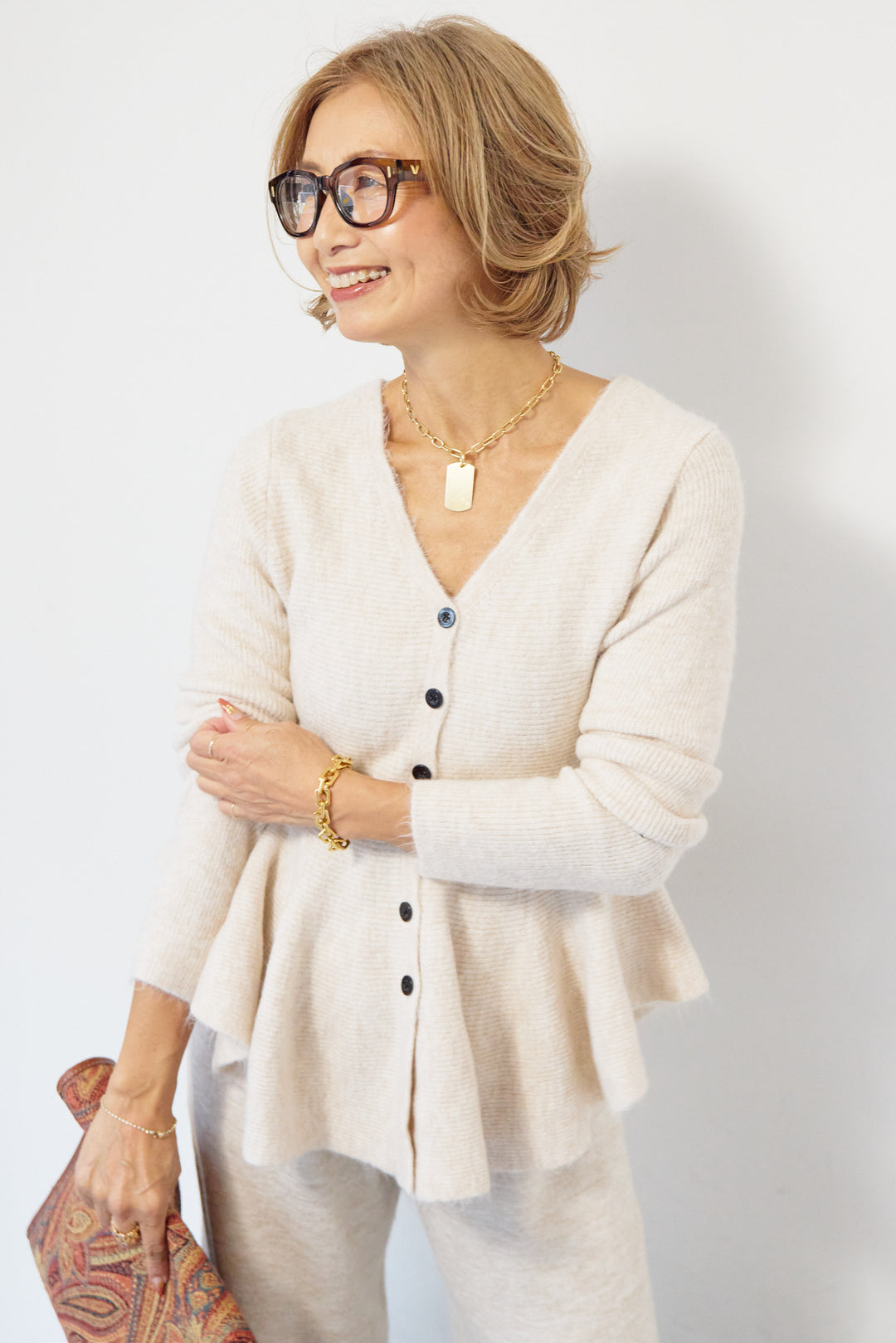 ペプラムニットセットアップ