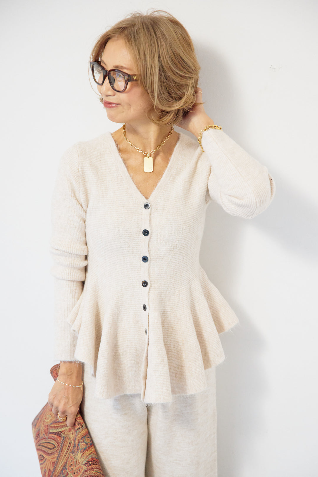 ペプラムニットセットアップ