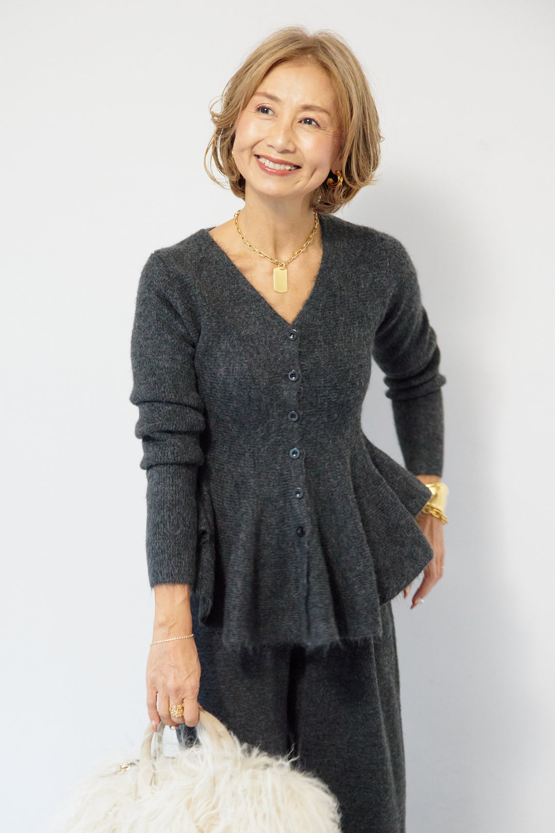 ペプラムニットセットアップ