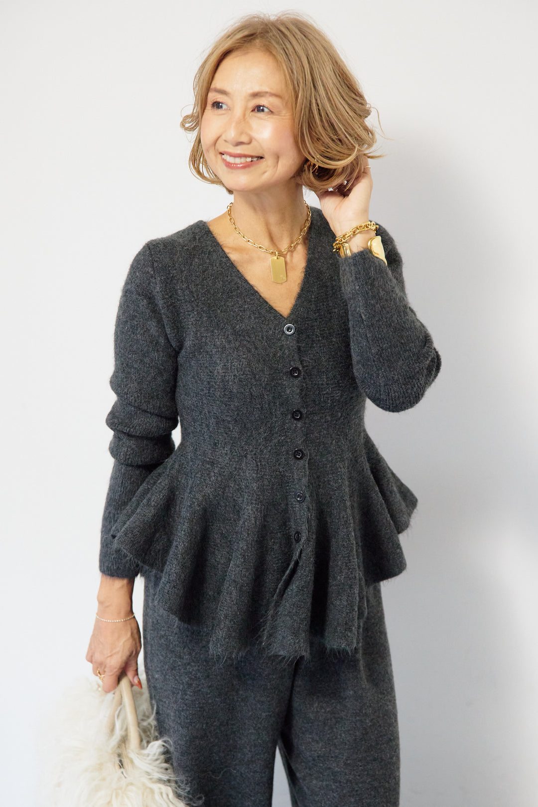 ペプラムニットセットアップ