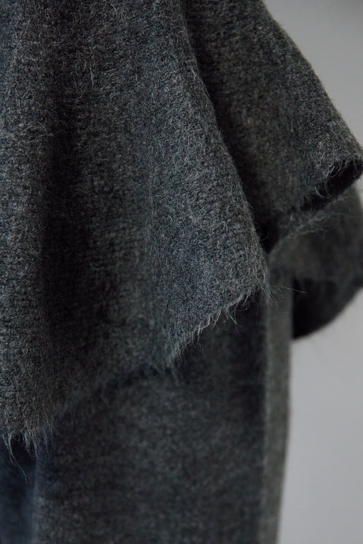 ペプラムニットセットアップ