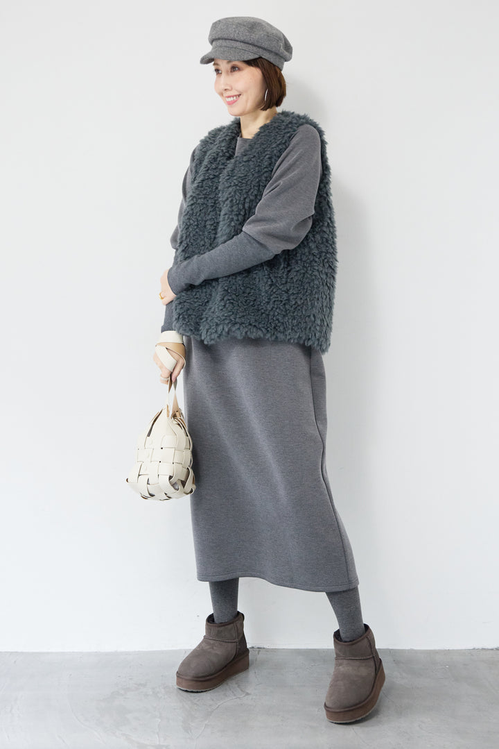 カーリーファーショートベスト